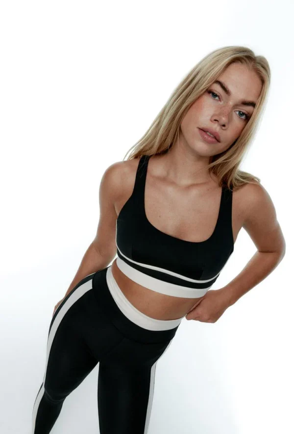 TAO sports bra